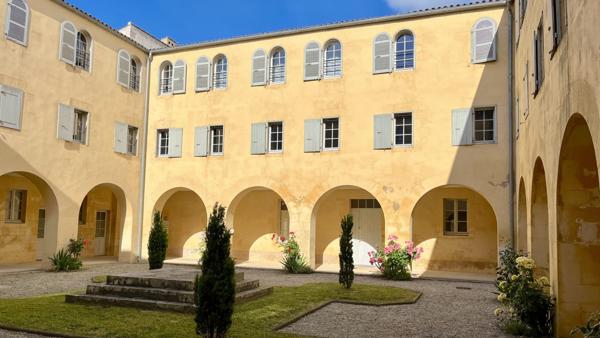 « Appartement à vendre LA ROCHELLE » 457 000 € FAI* ÉLÉGANCE & AUTHENTICITÉ