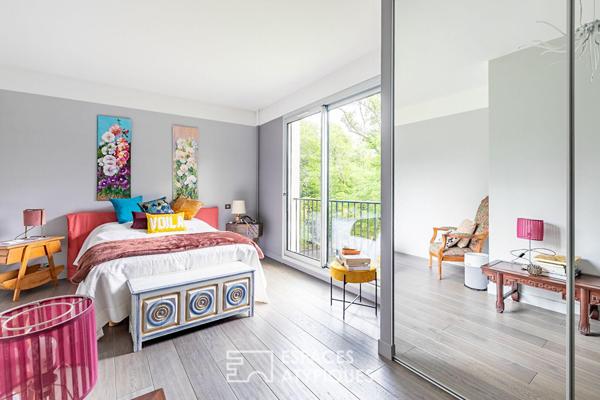 Grand appartement rénové dans résidence recherchée à proximité immédiate de Chantilly