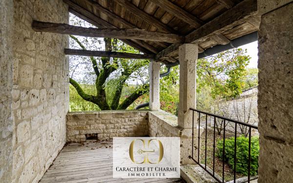 Cahors (46000) Proche Cahors: Mas Occitan restauré avec 2 gîtes - Prestige