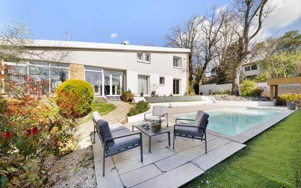 Maison à vendre    8 pièces • 230 m2 L'Union