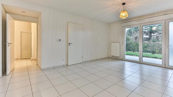 Appartement T2 avec terrasse et jardin – Bourg du Château