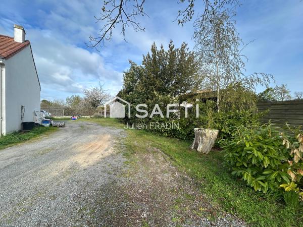 Saint Julien de Concelles en Centre-bourg Terrain de 317 m²