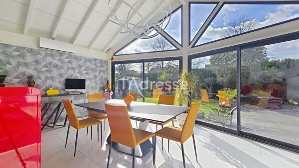 Quartier golf à Magny maison avec piscine à vendre