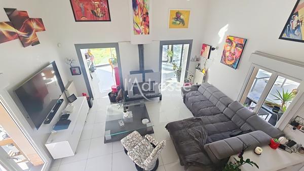 Quartier golf à Magny maison avec piscine à vendre