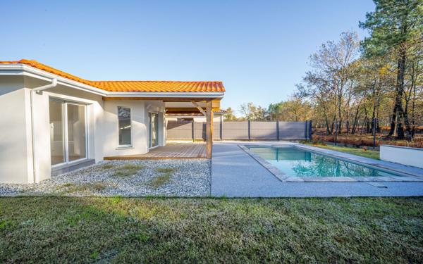 Maison à vendre    4 pièces • 102 m2 Mimizan