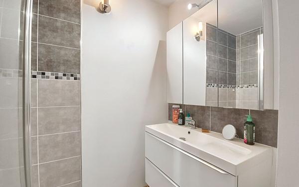 Appartement à vendre    2 pièces • 54 m2 Le Grand-Quevilly