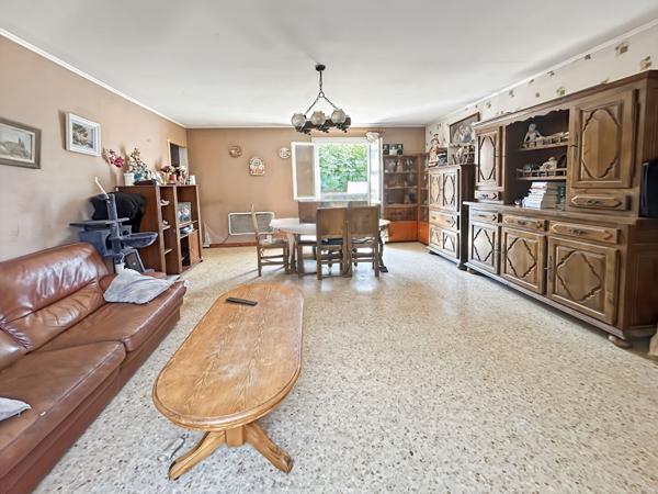 Maison 5 pièces de 104 m²  / Quartier pincinades ?