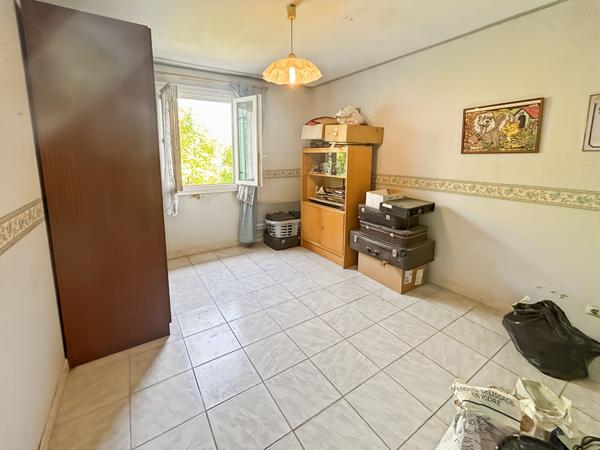 Maison 5 pièces de 104 m²  / Quartier pincinades ?