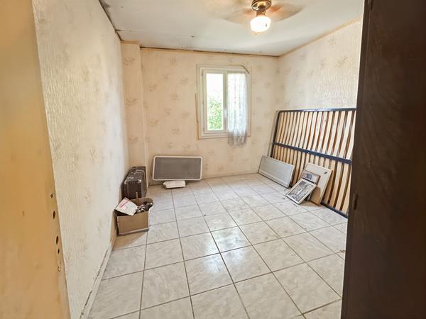 Maison 5 pièces de 104 m²  / Quartier pincinades ?