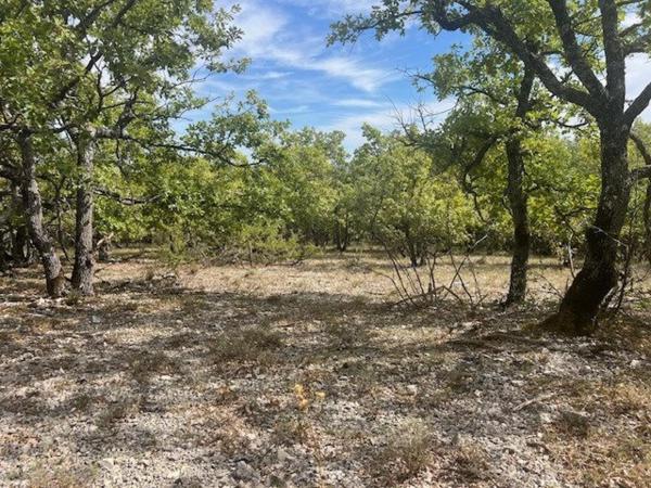 Rare à la vente, terrain de loisir de près de 6 hectares