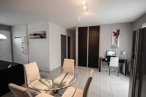 Maison à vendre 149 460 € Jonzac 3 p 61 m² DPE C