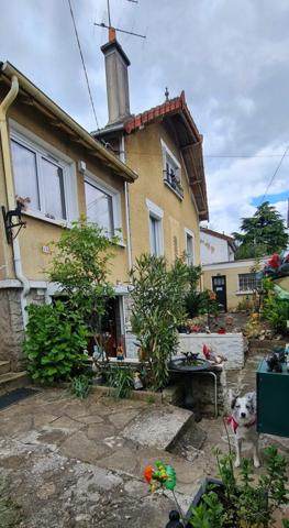 Maison à vendre    5 pièces •  Villecresnes