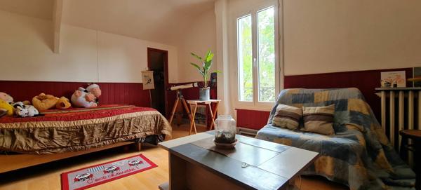 Maison à vendre    5 pièces •  Villecresnes