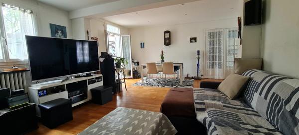 Maison à vendre    5 pièces •  Villecresnes