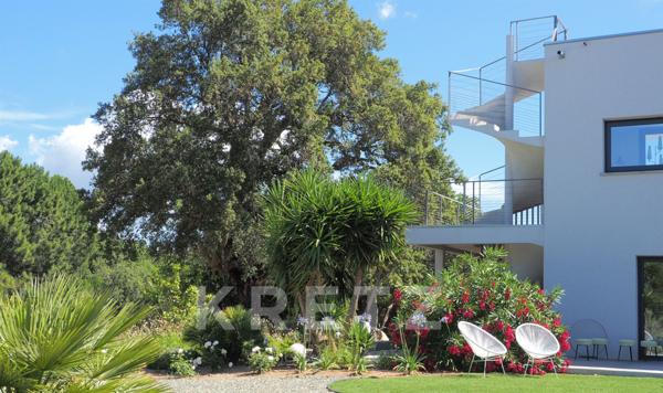 Villa contemporaine d’architecte 200 m2, vue mer panoramique