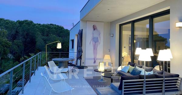 Villa contemporaine d’architecte 200 m2, vue mer panoramique