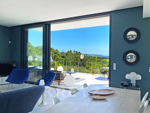 Villa contemporaine d’architecte 200 m2, vue mer panoramique