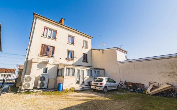 Immeuble à vendre    12 pièces • 255 m2 Vitry-le-François