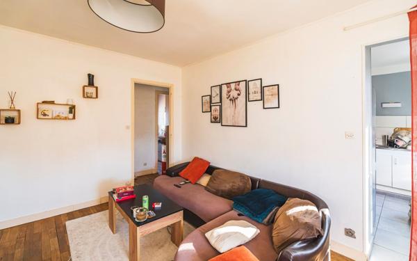 Immeuble à vendre    12 pièces • 255 m2 Vitry-le-François