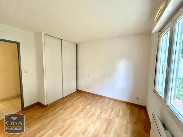 Appartement à louer 3 pièces 64.55m² Castres (81100)