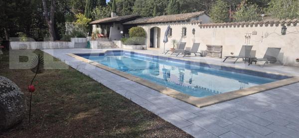 Investissement idéal : une propriété élégante offrant un cadre de vie unique et un formidable levier