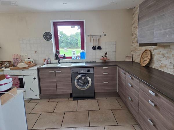 Propriete à vendre à Hambers en Mayenne (53160), ref : 53075/FC3