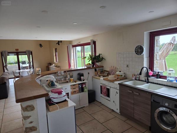 Propriete à vendre à Hambers en Mayenne (53160), ref : 53075/FC3