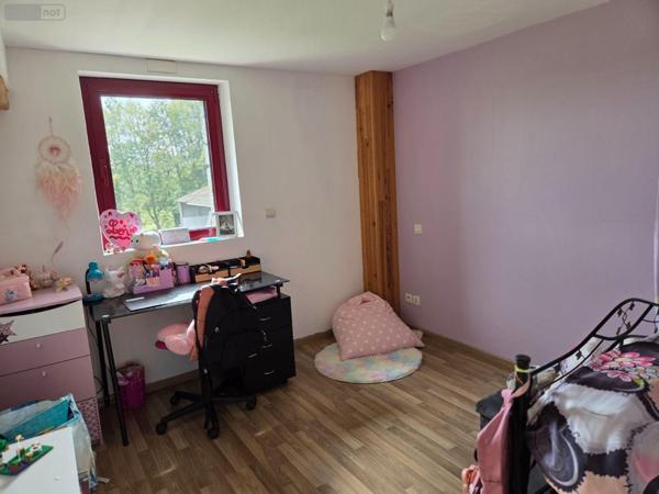 Propriete à vendre à Hambers en Mayenne (53160), ref : 53075/FC3
