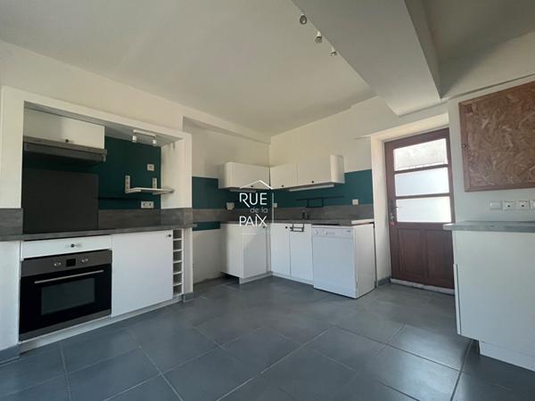 86140 LENCLOITRE Maison Lencloitre 3 pièce(s) 91.25 m2