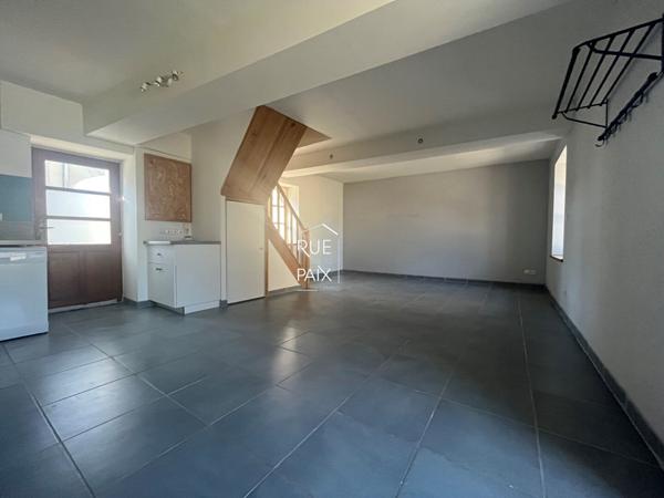 86140 LENCLOITRE Maison Lencloitre 3 pièce(s) 91.25 m2