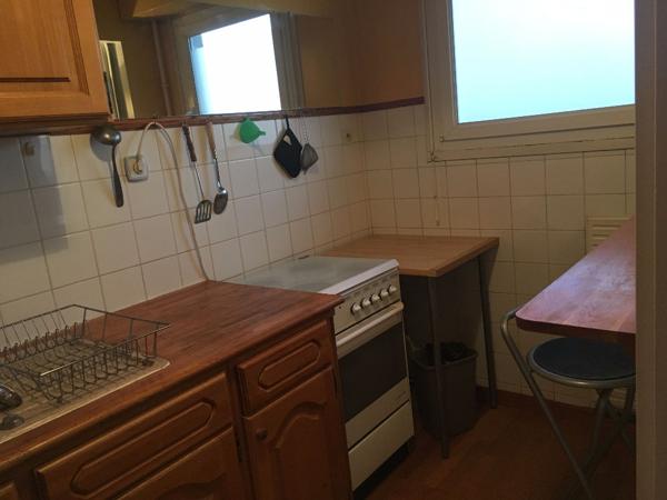 Grand studio meublé, lumineux et calme