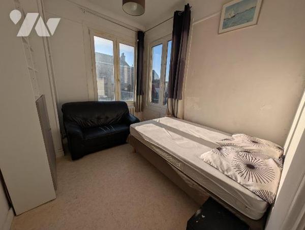 Venez découvrir en exclusivité chez votre ce Notaire, Au second étage d'une petite copropriété,...