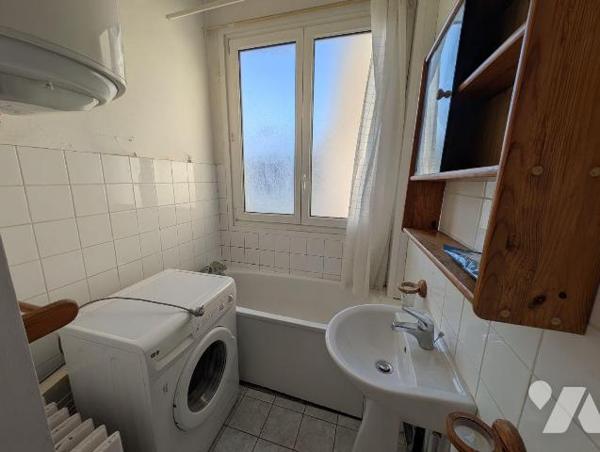 Venez découvrir en exclusivité chez votre ce Notaire, Au second étage d'une petite copropriété,...