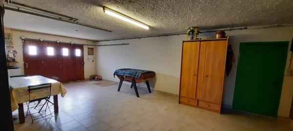 Maison à THIVIERS, 24800 - 6 pièces 219m²