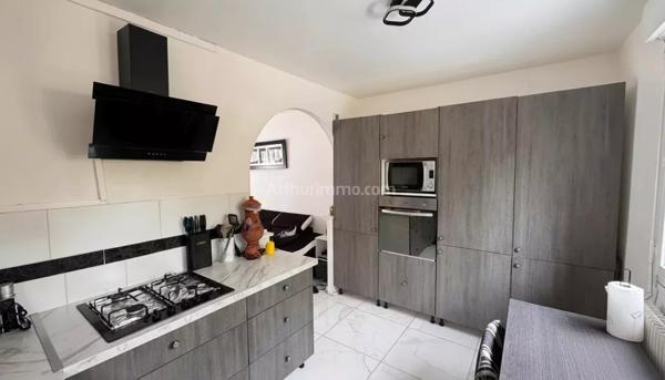 Vente Maison 4 pièces 73 m2 à Saint-Fargeau-Ponthierry