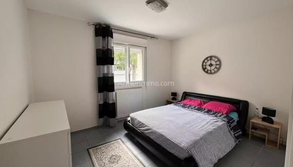 Vente Maison 4 pièces 73 m2 à Saint-Fargeau-Ponthierry