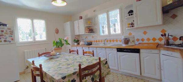 Vente Propriété 16 pièces 326 m2 à La Londe-les-Maures