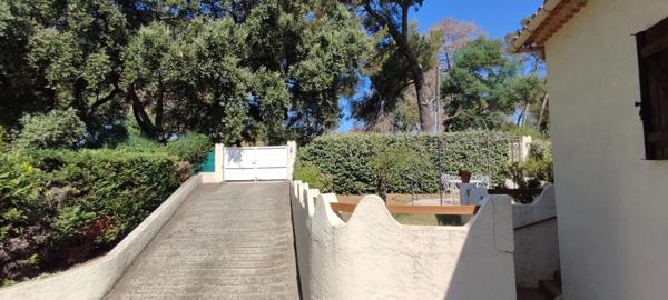 Vente Propriété 16 pièces 326 m2 à La Londe-les-Maures