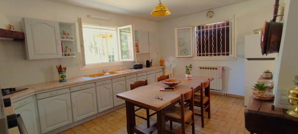 Vente Propriété 16 pièces 326 m2 à La Londe-les-Maures