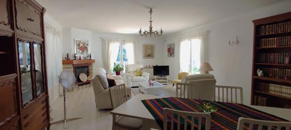 Vente Propriété 16 pièces 326 m2 à La Londe-les-Maures