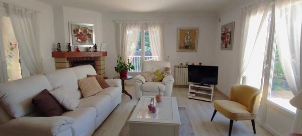 Vente Propriété 16 pièces 326 m2 à La Londe-les-Maures