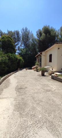 Vente Propriété 16 pièces 326 m2 à La Londe-les-Maures