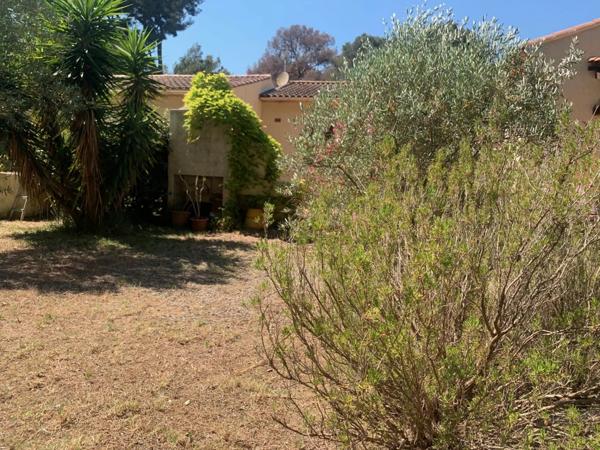 Vente Propriété 16 pièces 326 m2 à La Londe-les-Maures