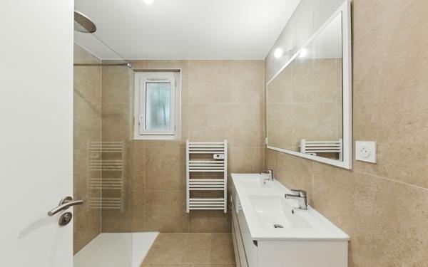Appartement à vendre    4 pièces • 89 m2 Sanary-sur-Mer