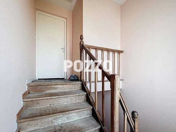 A vendre : Immeuble de 3 appartements loués à Saint-Martin-de-Bréhal (50290), 50m de la place BREHAL