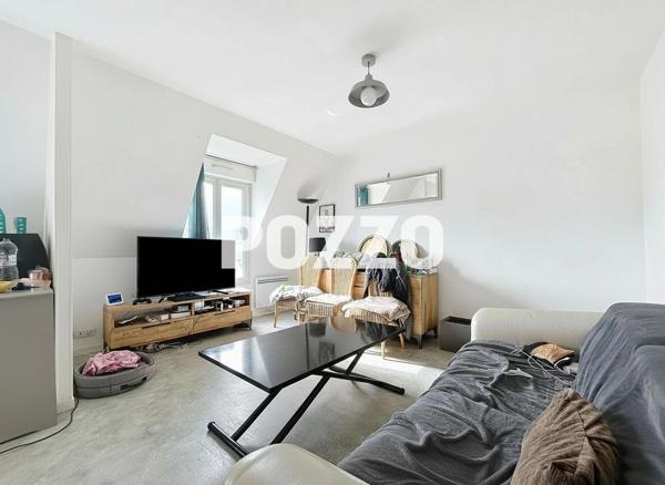 A vendre : Immeuble de 3 appartements loués à Saint-Martin-de-Bréhal (50290), 50m de la place BREHAL