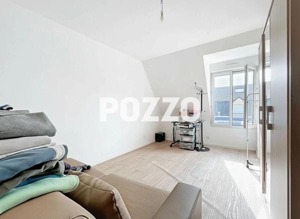 A vendre : Immeuble de 3 appartements loués à Saint-Martin-de-Bréhal (50290), 50m de la place BREHAL