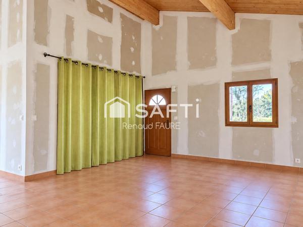 T4 115 m², plafond cathédrale & grand terrain
