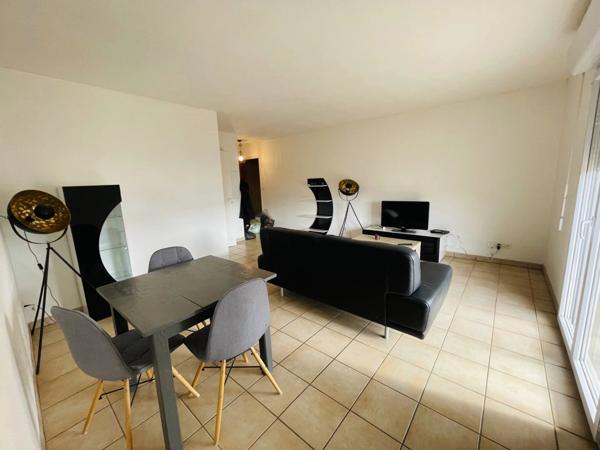 Location Appartement 2 pièces 48 m2 à Millau