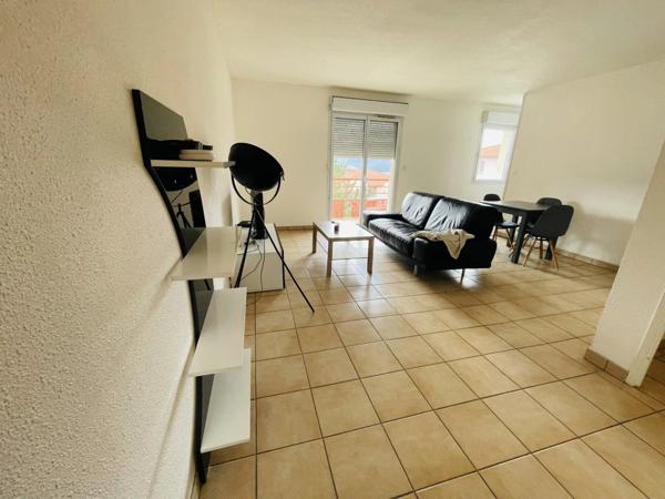 Location Appartement 2 pièces 48 m2 à Millau